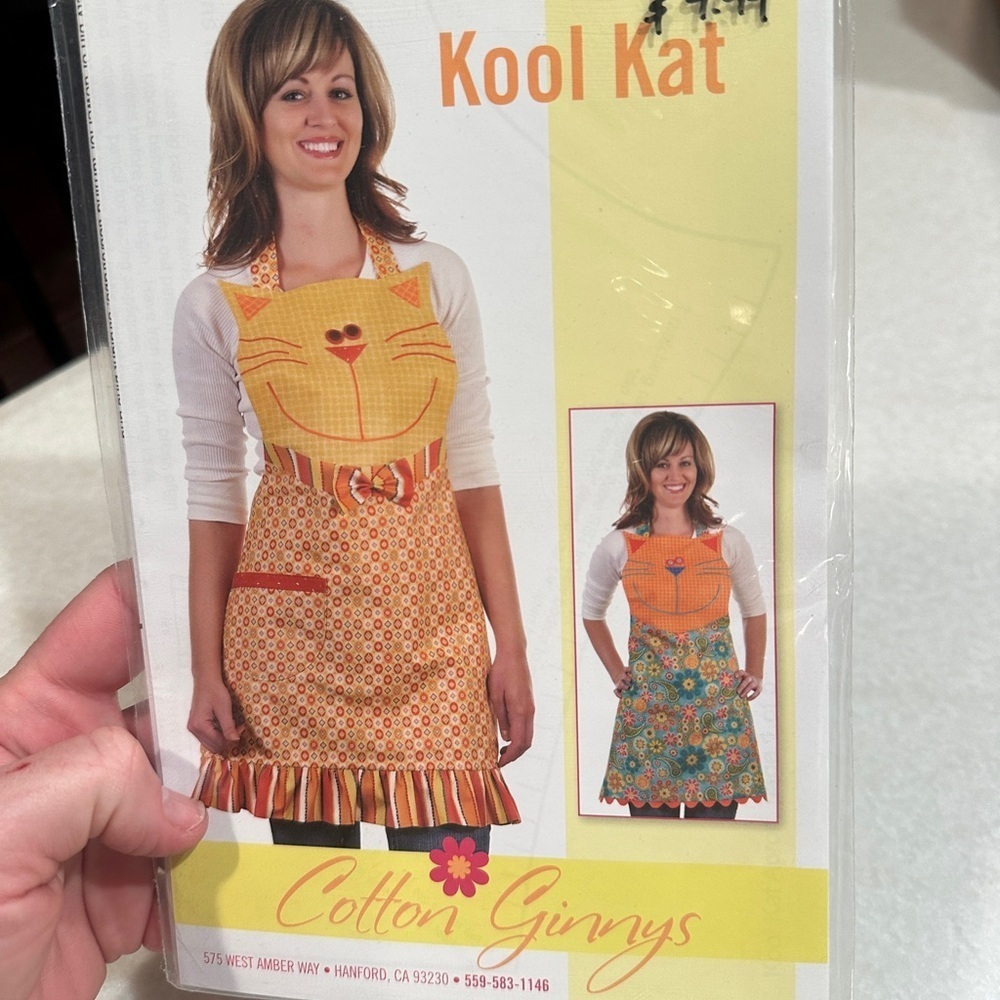 Cotton Ginnys Kool Kat Apron Patten